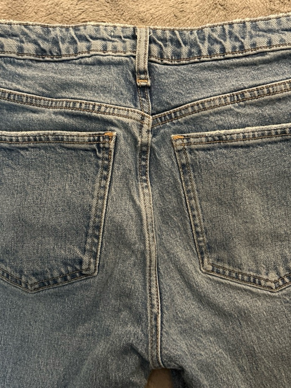 Zara Light Blue Denim Jeans with Branded Button - Picture 4 of 6